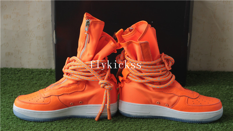 Nike Special Field Air Force 1 High Orange